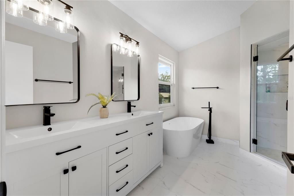 Active With Contract: $459,500 (4 beds, 2 baths, 2105 Square Feet)