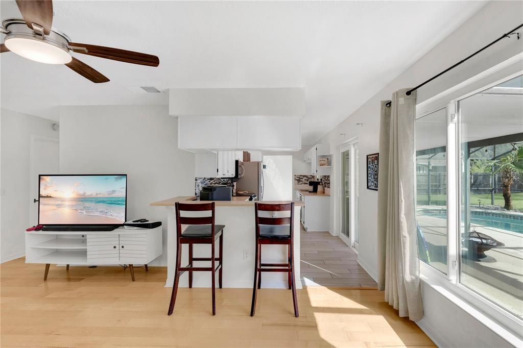 Active With Contract: $459,500 (4 beds, 2 baths, 2105 Square Feet)