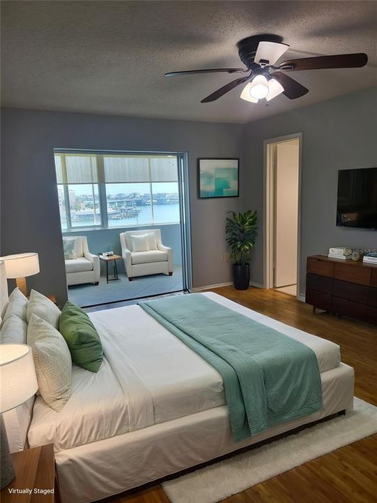 For Rent: $2,200 (2 beds, 2 baths, 1050 Square Feet)