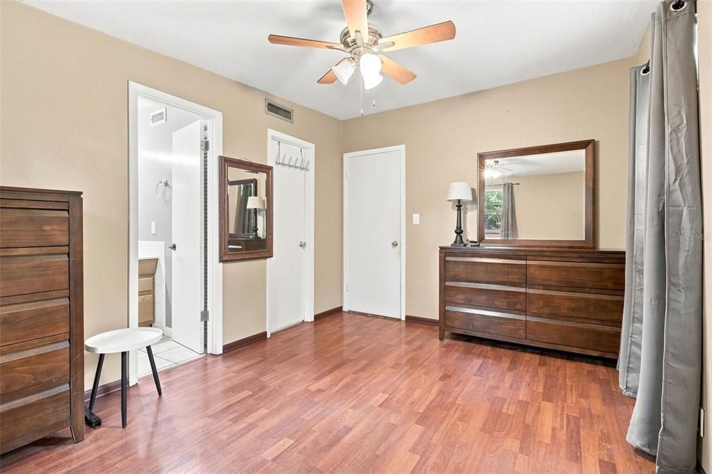 For Sale: $295,000 (4 beds, 2 baths, 1448 Square Feet)