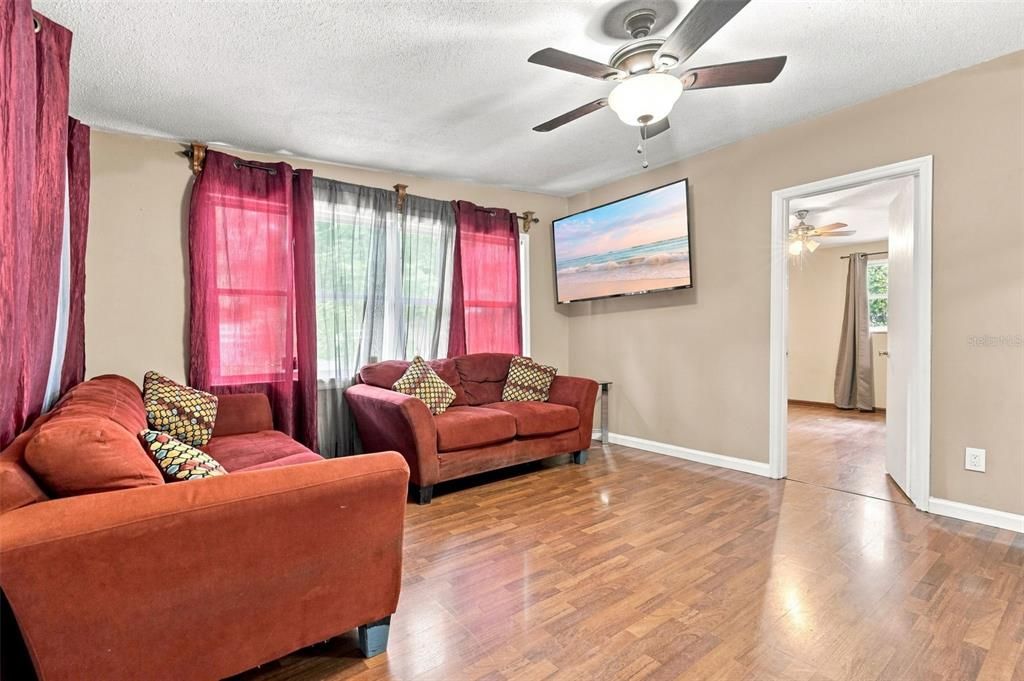 For Sale: $295,000 (4 beds, 2 baths, 1448 Square Feet)