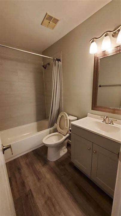 В аренду: $1,695 (2 спален, 2 ванн, 851 Квадратных фут)