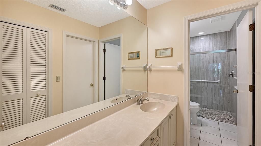 En Venta: $349,000 (3 camas, 2 baños, 1838 Pies cuadrados)