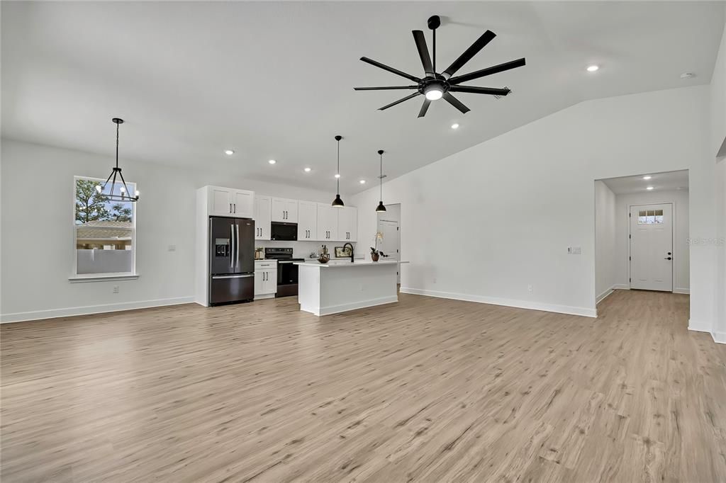 For Sale: $399,990 (4 beds, 3 baths, 2061 Square Feet)
