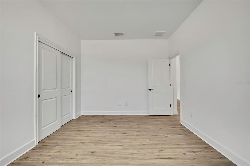 For Sale: $399,990 (4 beds, 3 baths, 2061 Square Feet)