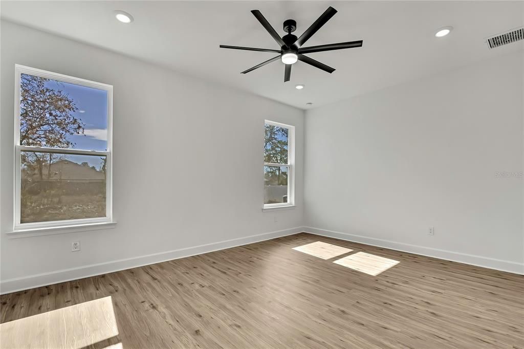 For Sale: $399,990 (4 beds, 3 baths, 2061 Square Feet)