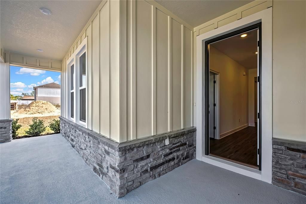 For Sale: $399,990 (4 beds, 3 baths, 2061 Square Feet)