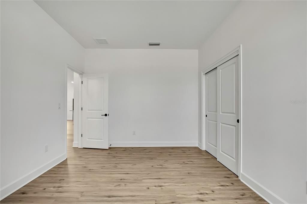For Sale: $399,990 (4 beds, 3 baths, 2061 Square Feet)