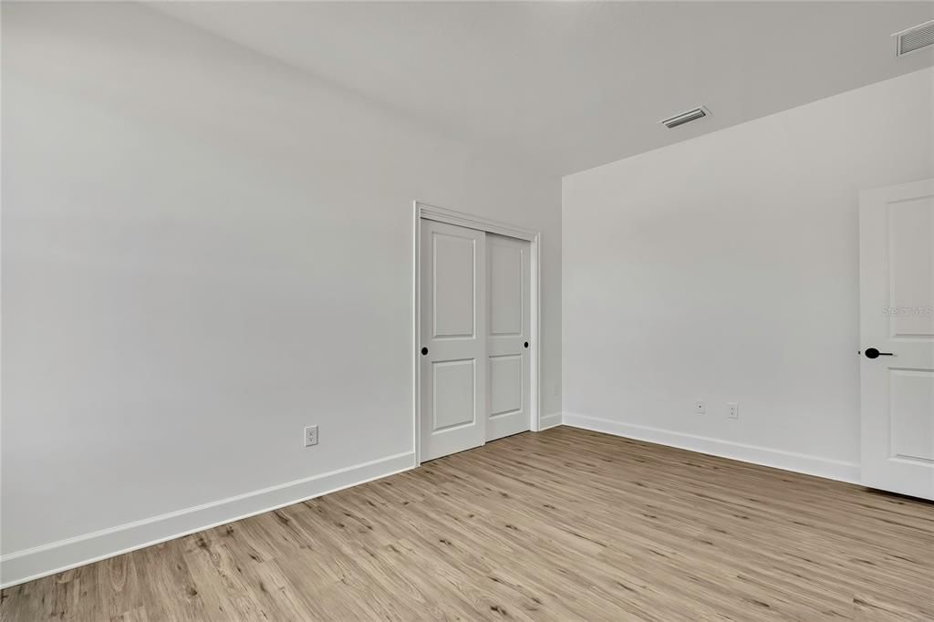 For Sale: $399,990 (4 beds, 3 baths, 2061 Square Feet)