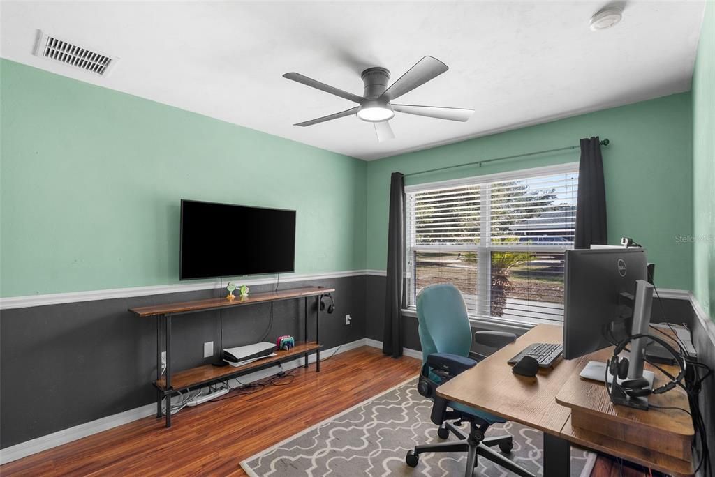 For Sale: $439,900 (4 beds, 3 baths, 1866 Square Feet)
