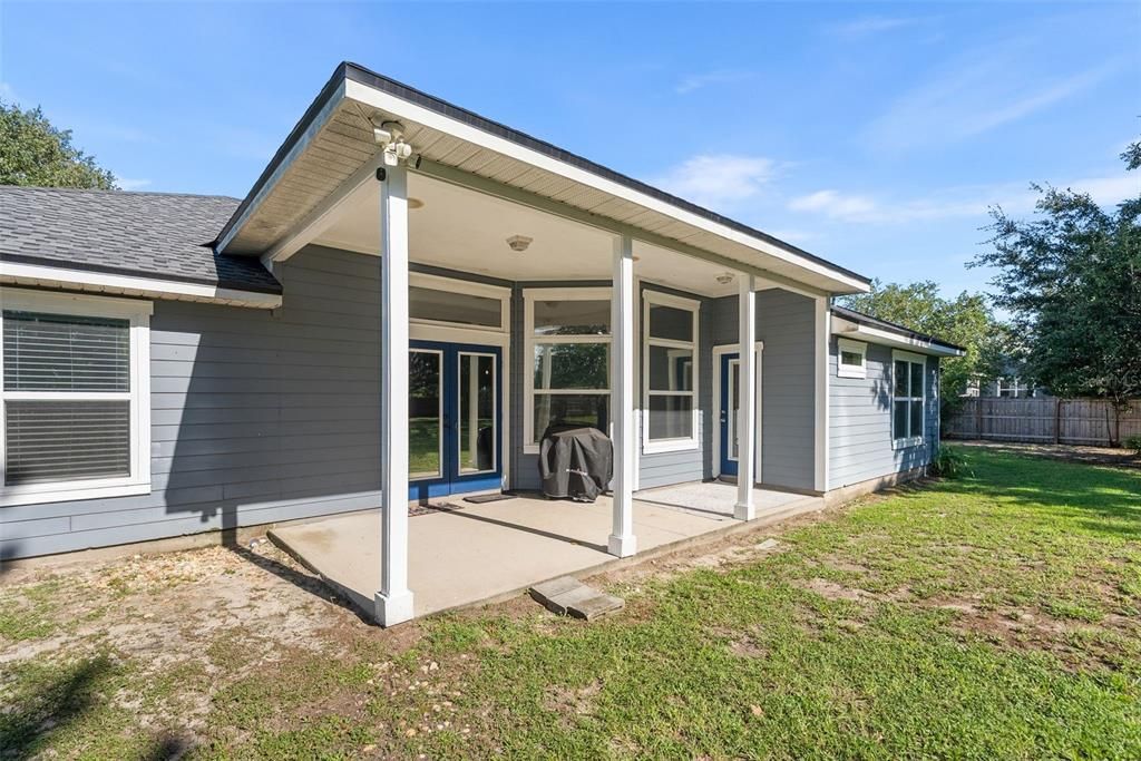 For Sale: $439,900 (4 beds, 3 baths, 1866 Square Feet)