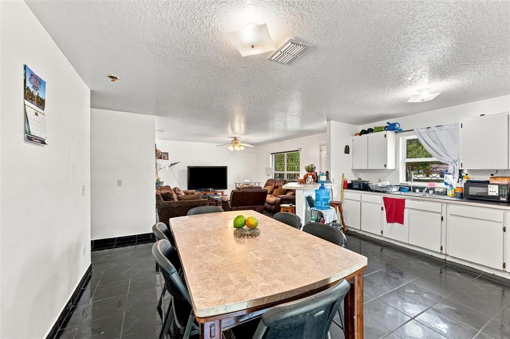 For Sale: $299,000 (3 beds, 2 baths, 1200 Square Feet)