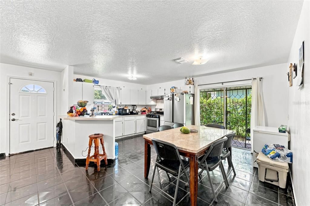 For Sale: $299,000 (3 beds, 2 baths, 1200 Square Feet)