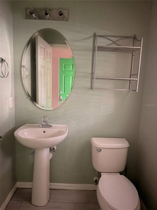 Activo con contrato: $2,150 (3 camas, 2 baños, 1751 Pies cuadrados)