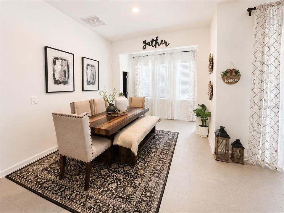 En Venta: $484,999 (4 camas, 3 baños, 2649 Pies cuadrados)