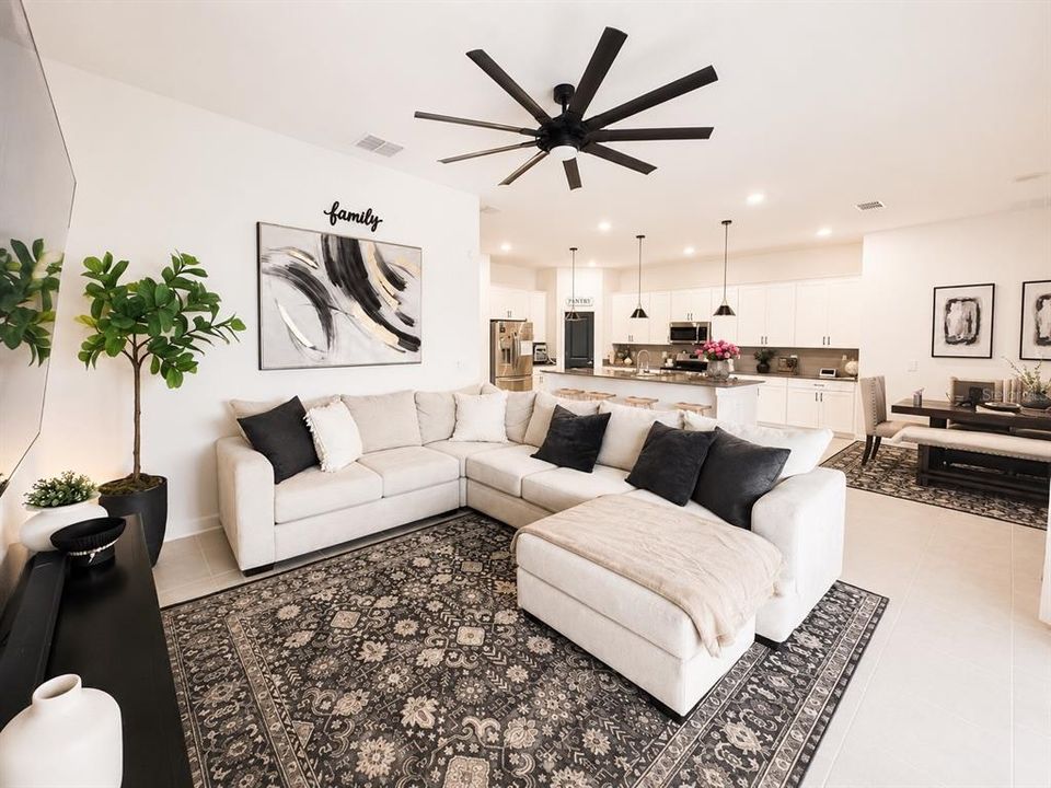 En Venta: $484,999 (4 camas, 3 baños, 2649 Pies cuadrados)