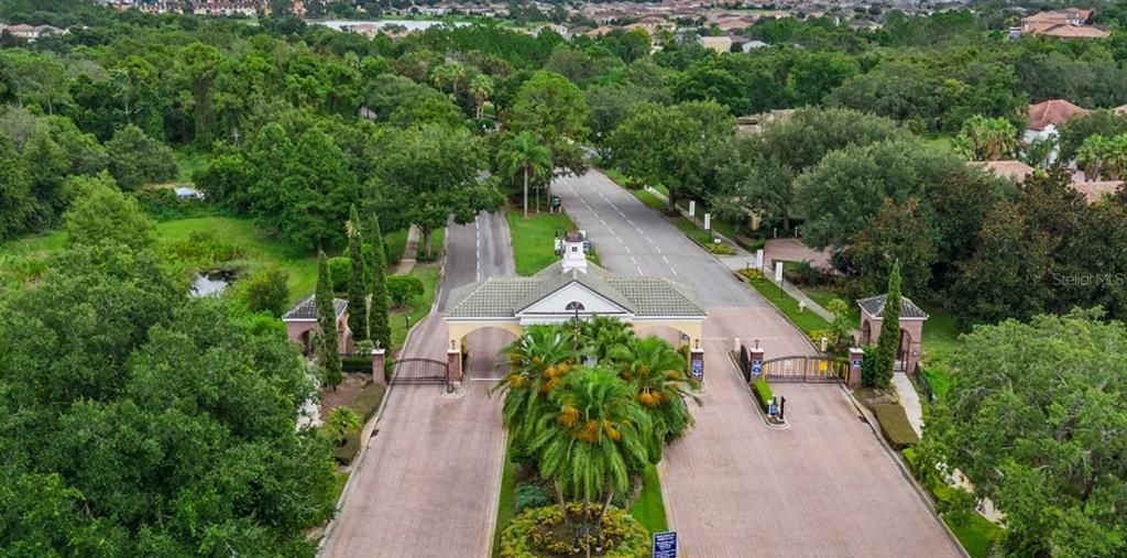 En Venta: $484,999 (4 camas, 3 baños, 2649 Pies cuadrados)