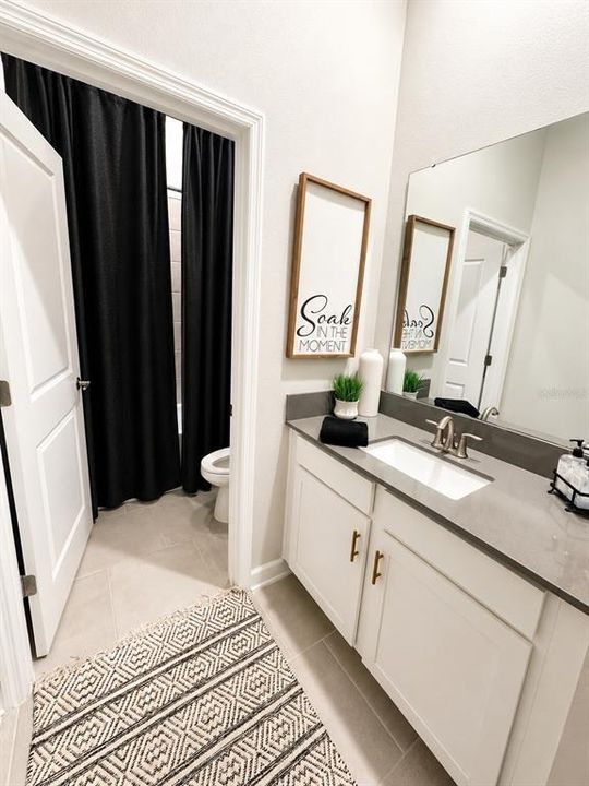 En Venta: $484,999 (4 camas, 3 baños, 2649 Pies cuadrados)