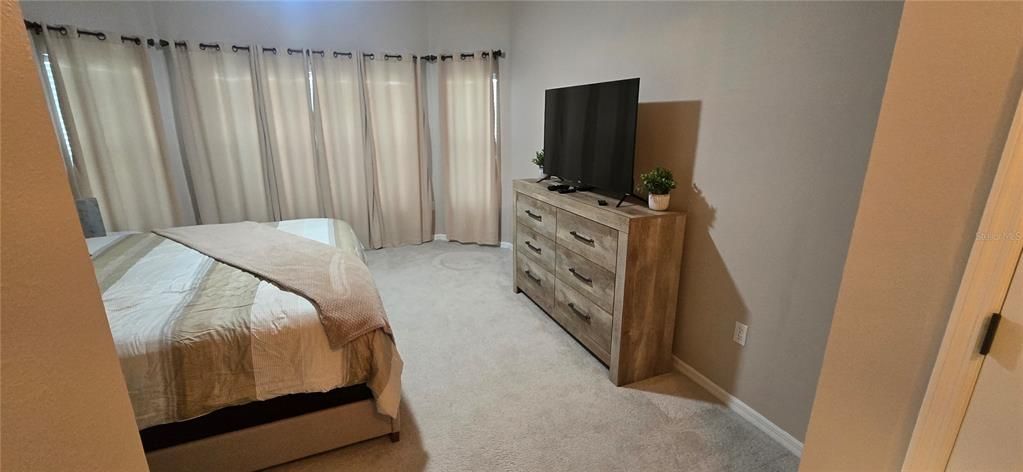 For Rent: $2,000 (2 beds, 2 baths, 1467 Square Feet)