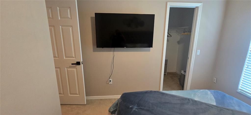 For Rent: $2,000 (2 beds, 2 baths, 1467 Square Feet)