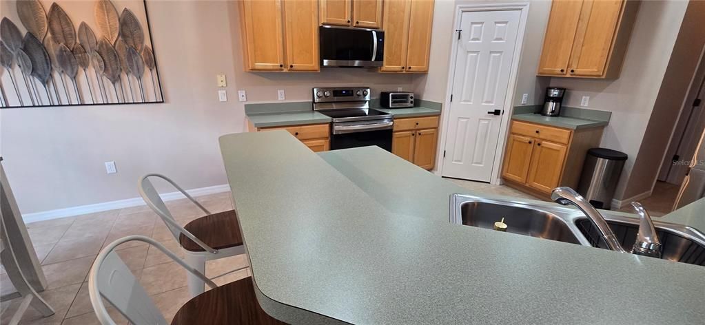 For Rent: $2,000 (2 beds, 2 baths, 1467 Square Feet)