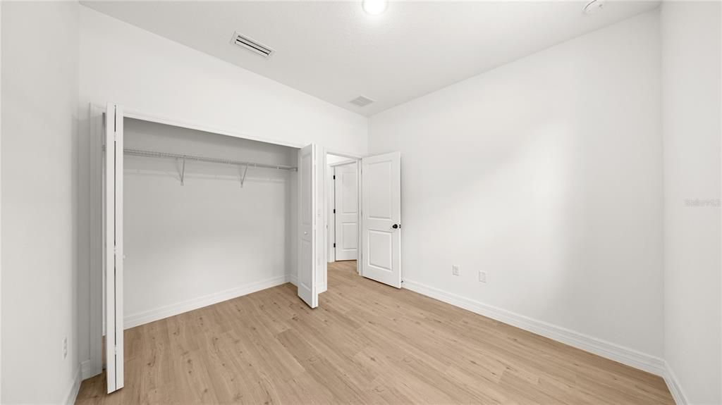 En Venta: $272,000 (4 camas, 2 baños, 1587 Pies cuadrados)