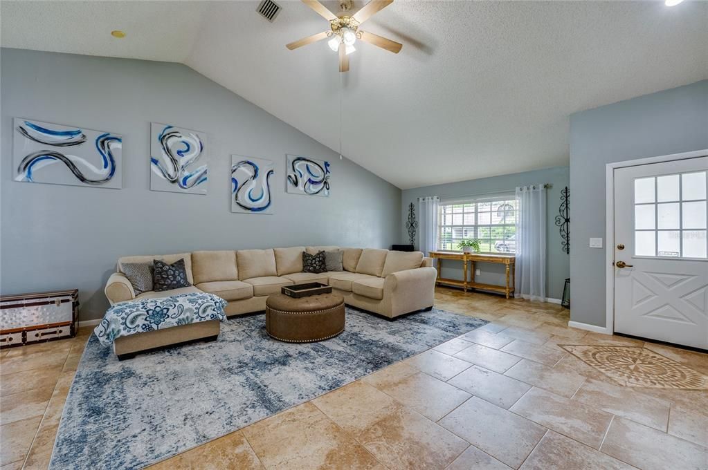 For Sale: $598,000 (5 beds, 3 baths, 2692 Square Feet)
