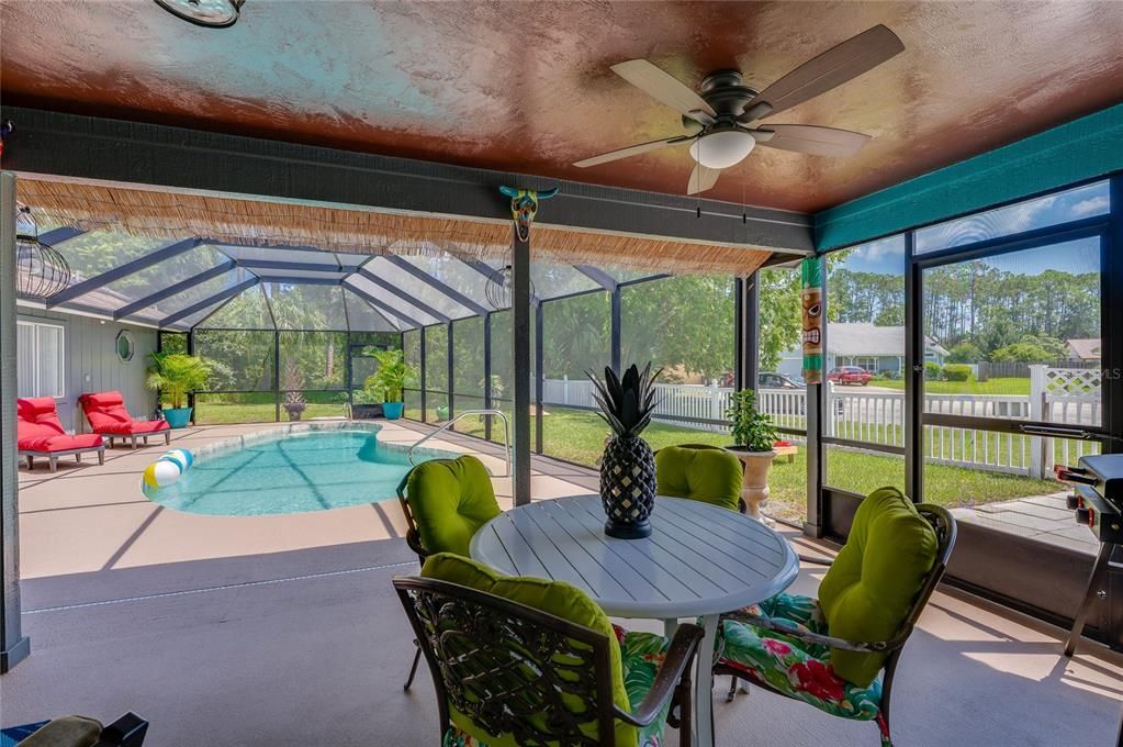For Sale: $598,000 (5 beds, 3 baths, 2692 Square Feet)