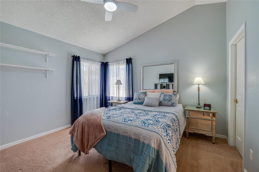 For Sale: $598,000 (5 beds, 3 baths, 2692 Square Feet)