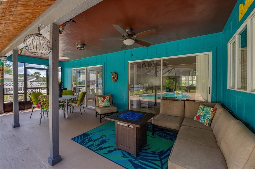 For Sale: $598,000 (5 beds, 3 baths, 2692 Square Feet)