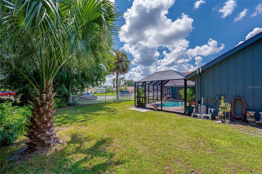 For Sale: $598,000 (5 beds, 3 baths, 2692 Square Feet)
