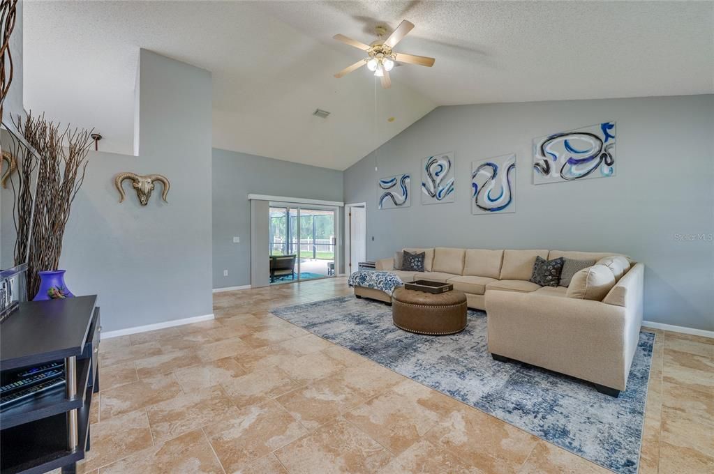 For Sale: $598,000 (5 beds, 3 baths, 2692 Square Feet)