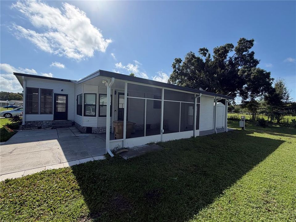 For Rent: $1,900 (2 beds, 2 baths, 1036 Square Feet)