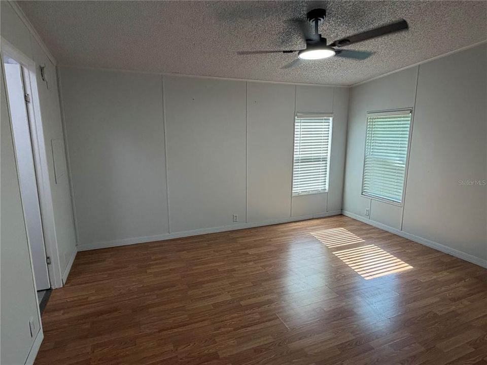 For Rent: $1,900 (2 beds, 2 baths, 1036 Square Feet)