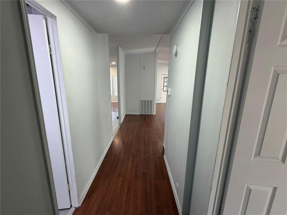For Rent: $1,900 (2 beds, 2 baths, 1036 Square Feet)