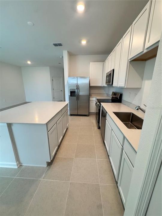 En Renta: $2,000 (3 camas, 2 baños, 1689 Pies cuadrados)