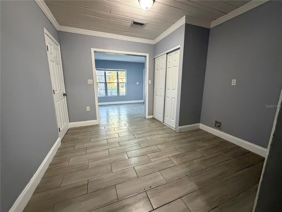 На продажу: $179,900 (2 спален, 1 ванн, 1130 Квадратных фут)