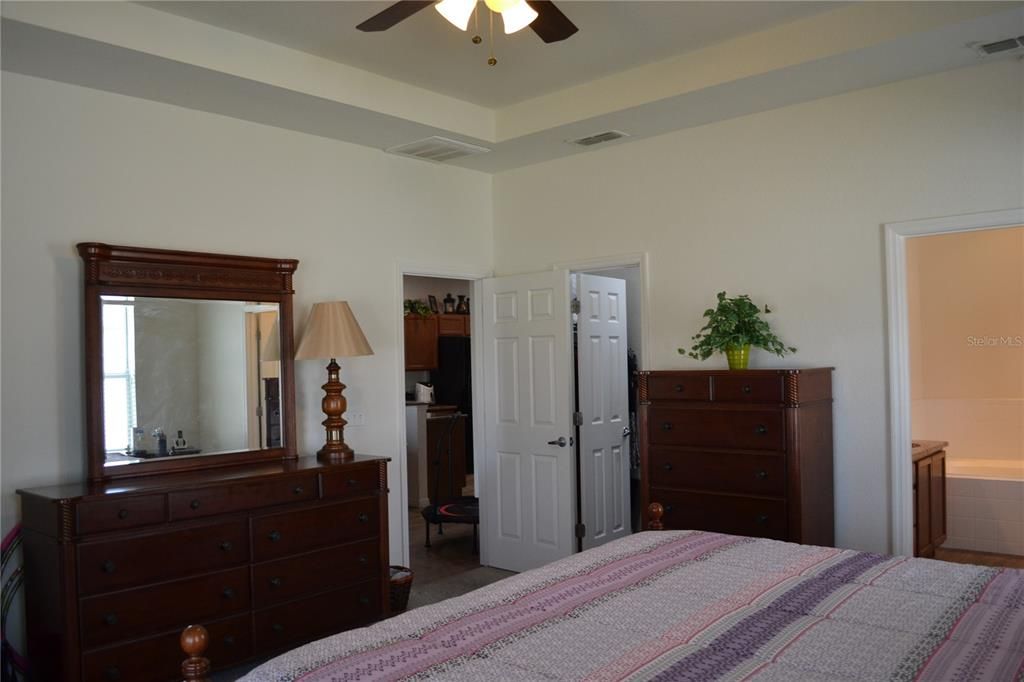 For Sale: $375,000 (4 beds, 3 baths, 2055 Square Feet)