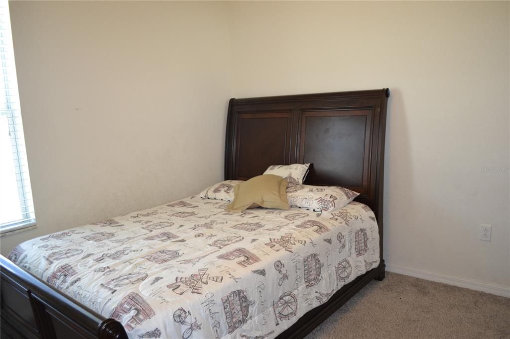 For Sale: $375,000 (4 beds, 3 baths, 2055 Square Feet)