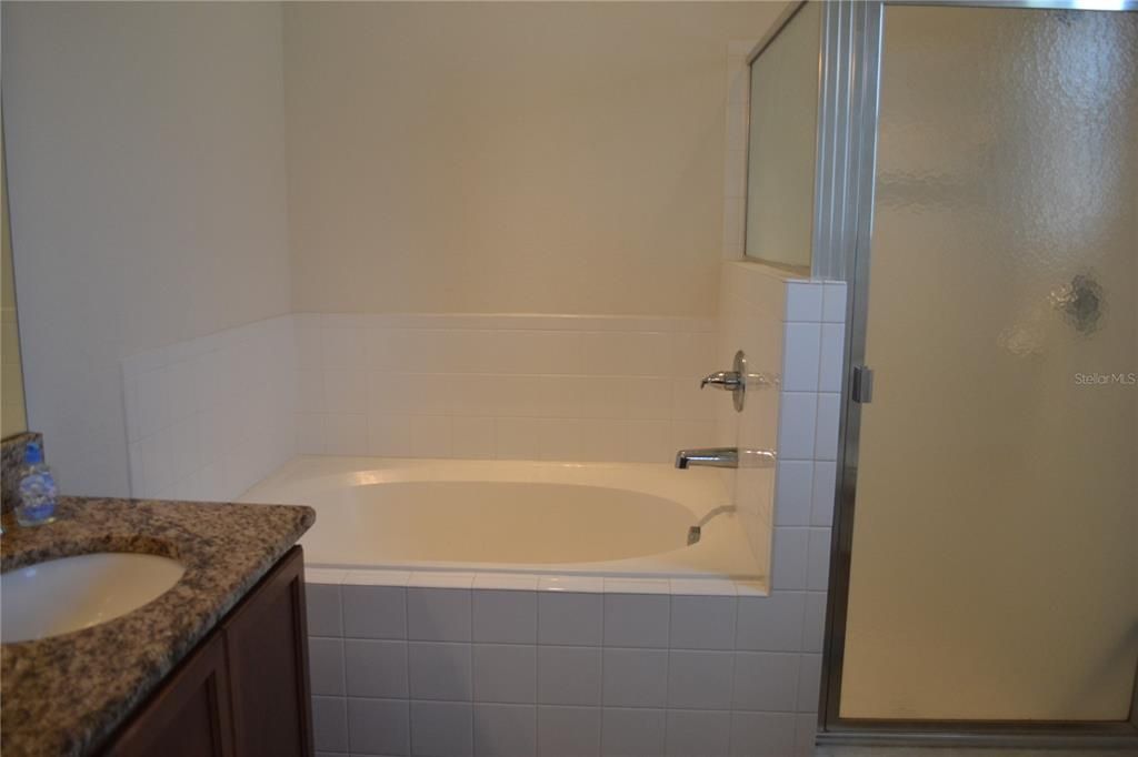 For Sale: $375,000 (4 beds, 3 baths, 2055 Square Feet)
