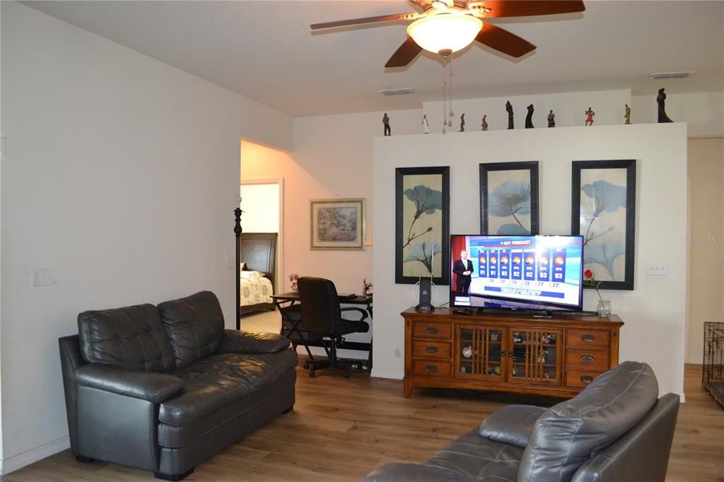 For Sale: $375,000 (4 beds, 3 baths, 2055 Square Feet)