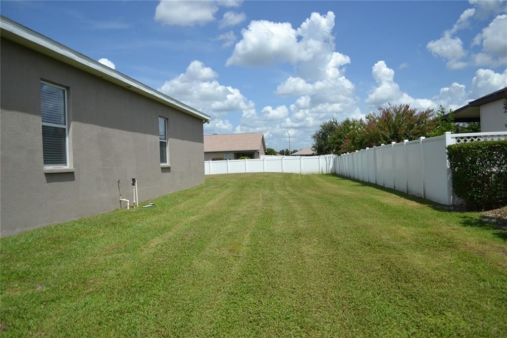 For Sale: $375,000 (4 beds, 3 baths, 2055 Square Feet)