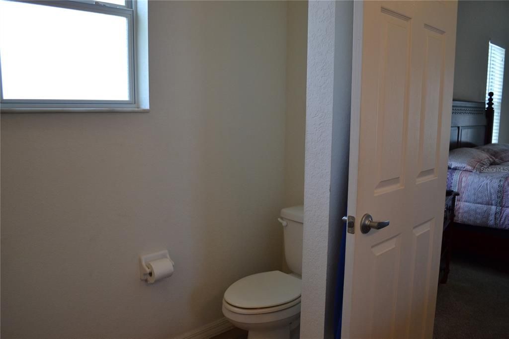 For Sale: $375,000 (4 beds, 3 baths, 2055 Square Feet)