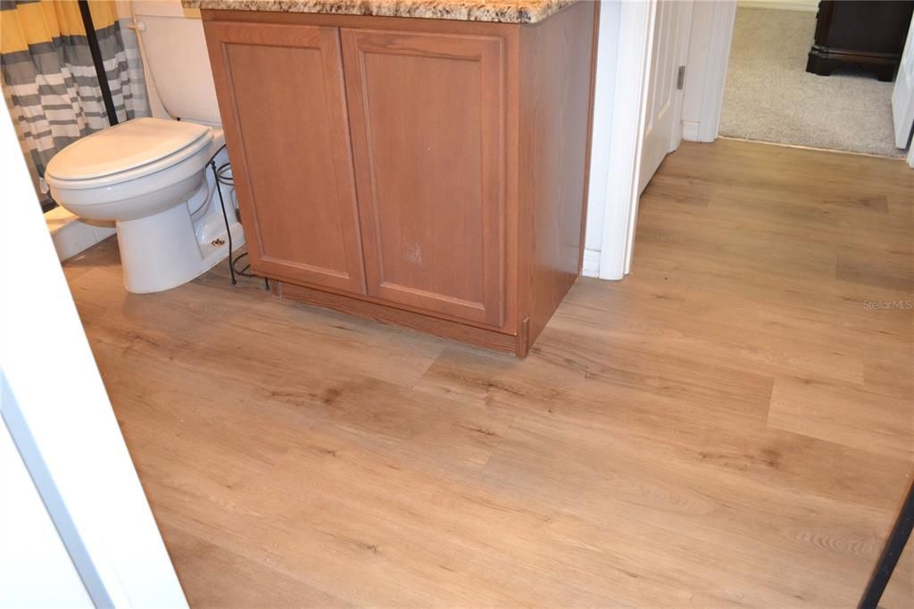 For Sale: $375,000 (4 beds, 3 baths, 2055 Square Feet)