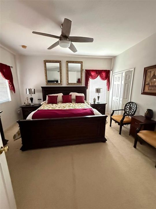 En Venta: $895,000 (6 camas, 4 baños, 3915 Pies cuadrados)