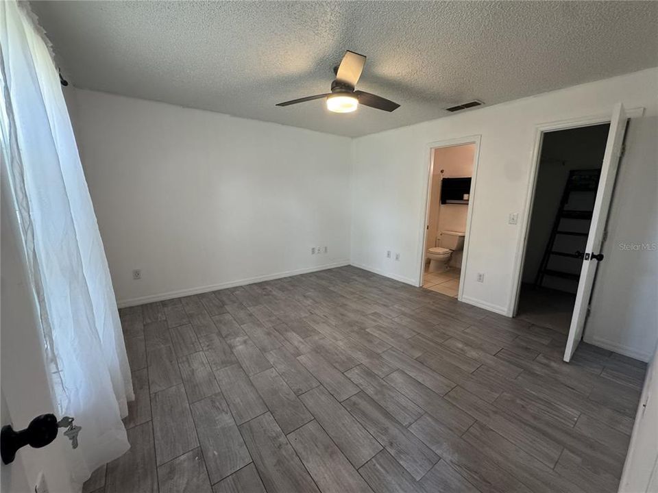 En Venta: $285,000 (3 camas, 2 baños, 1089 Pies cuadrados)