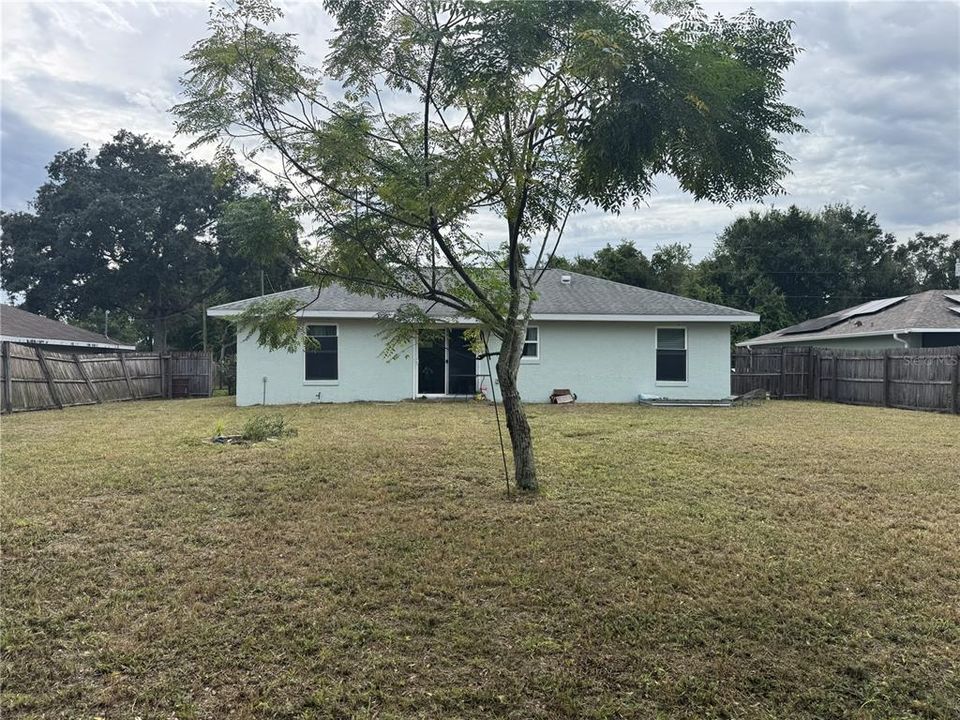 En Venta: $285,000 (3 camas, 2 baños, 1089 Pies cuadrados)