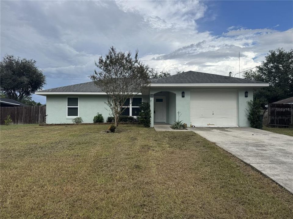 En Venta: $285,000 (3 camas, 2 baños, 1089 Pies cuadrados)