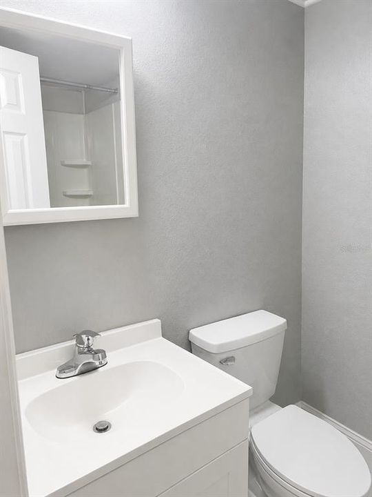 For Sale: $198,999 (3 beds, 2 baths, 924 Square Feet)