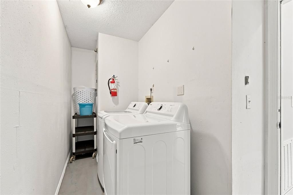В аренду: $2,500 (3 спален, 2 ванн, 1380 Квадратных фут)